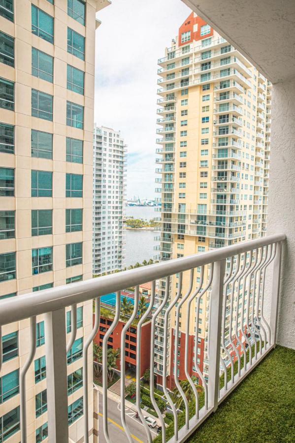ميامي Modern And Luxurious Brickell Studio المظهر الخارجي الصورة